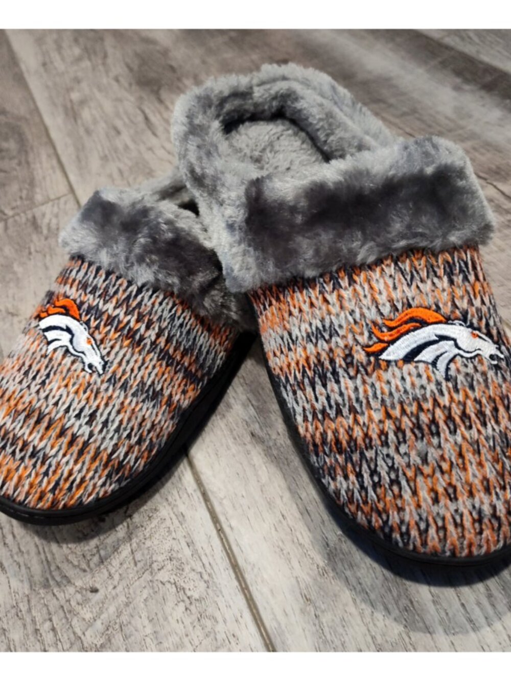 Women's Size 7-8 Bronco Slipper